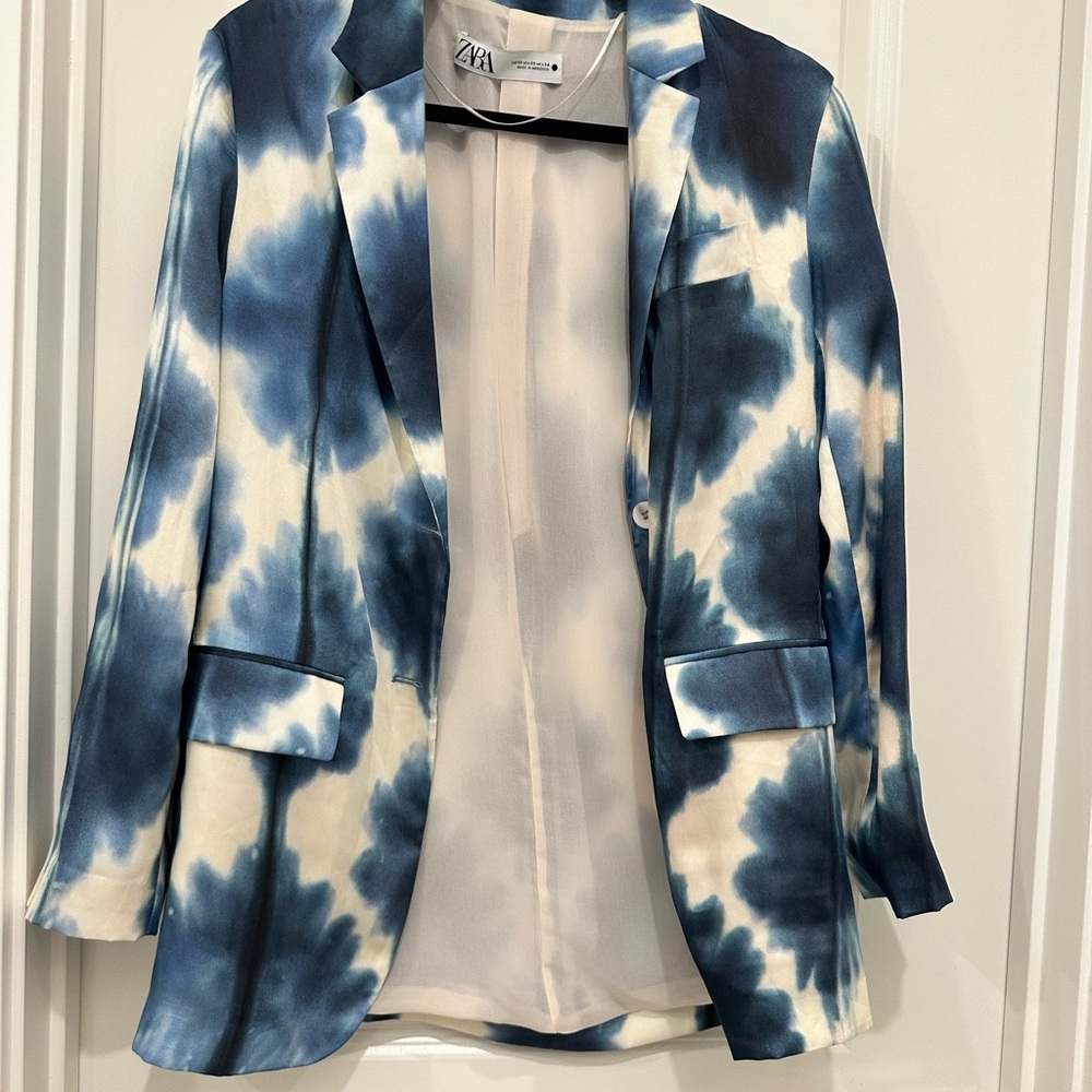 Oversized Blazer! - image 3